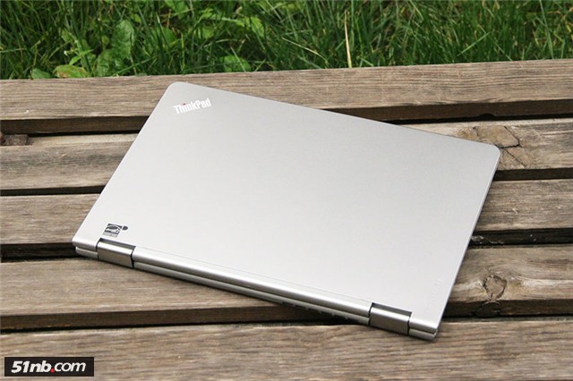 ThinkPad S3 Yoga筆記本拆機圖賞