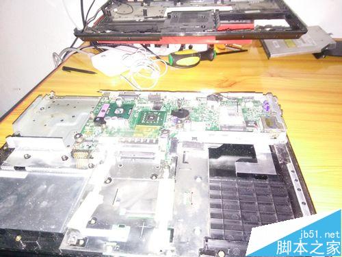 神舟天運f4300怎么拆機清理灰塵?