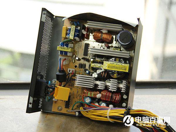 電源不知道的事：教你看電源銘牌