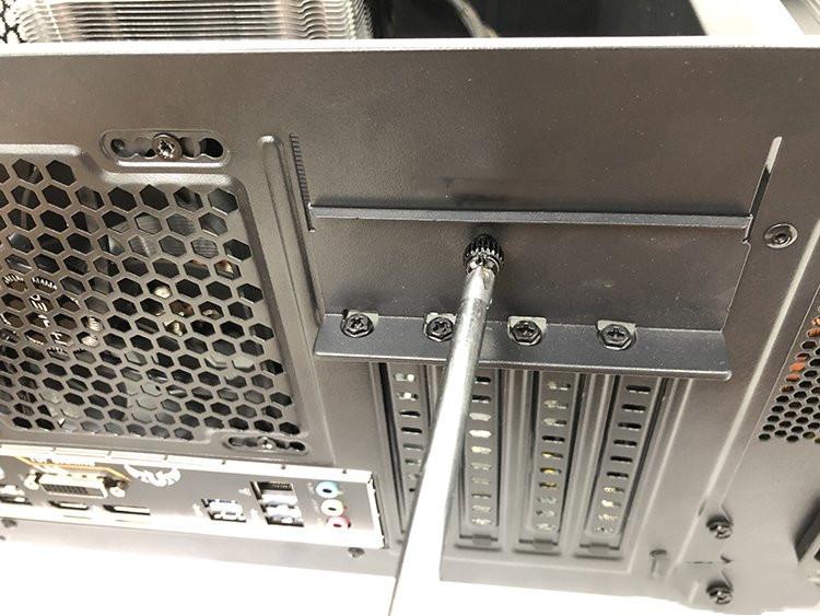 獨立顯卡怎么安裝到主板上？獨立顯卡安裝詳細圖文教程